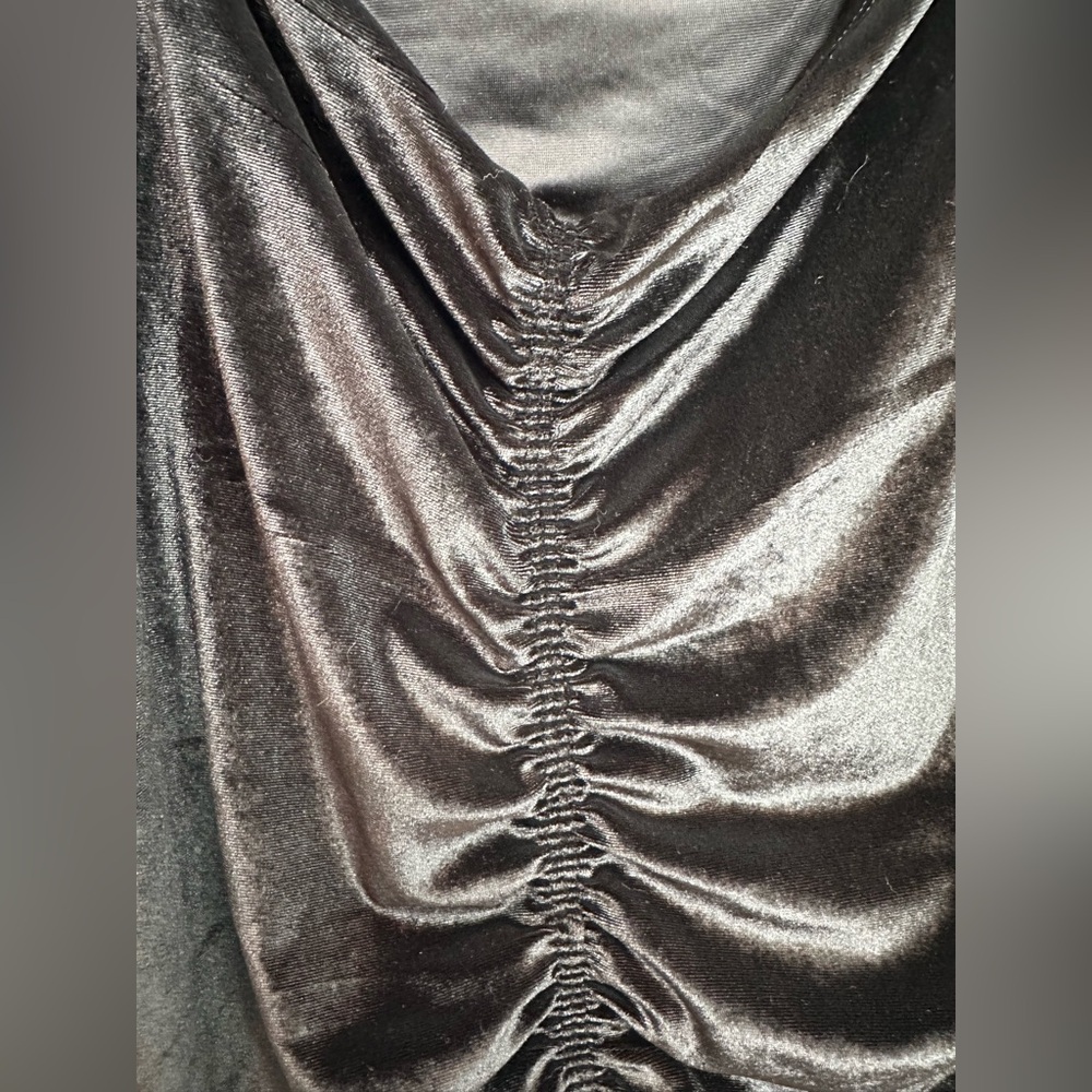 Torrid Black Stretch Velvet Shirred Front Off The Shoulder Top Plus Size 2X - Picture 6 of 11